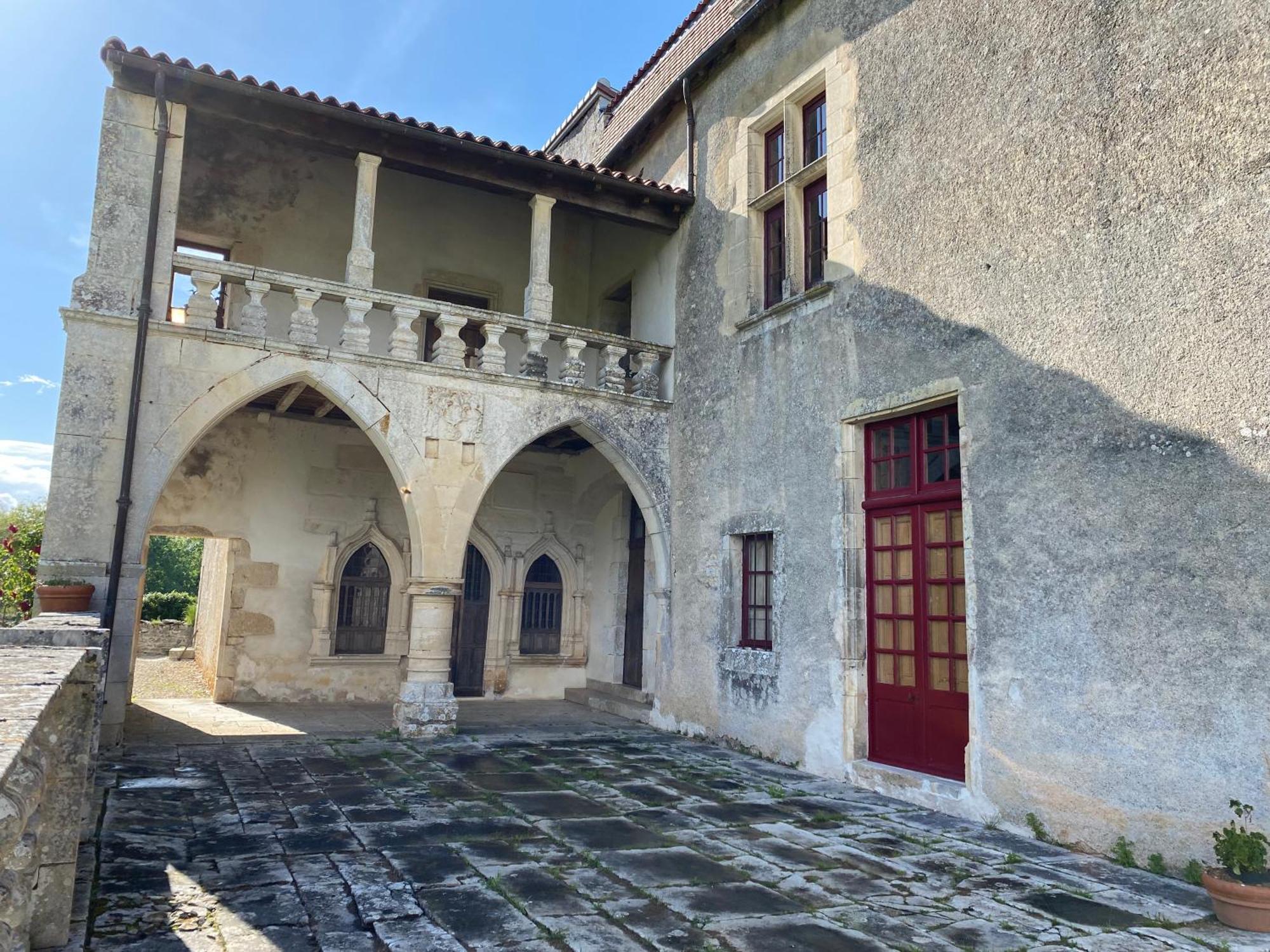 Chateau De Cibioux Surin  Dış mekan fotoğraf