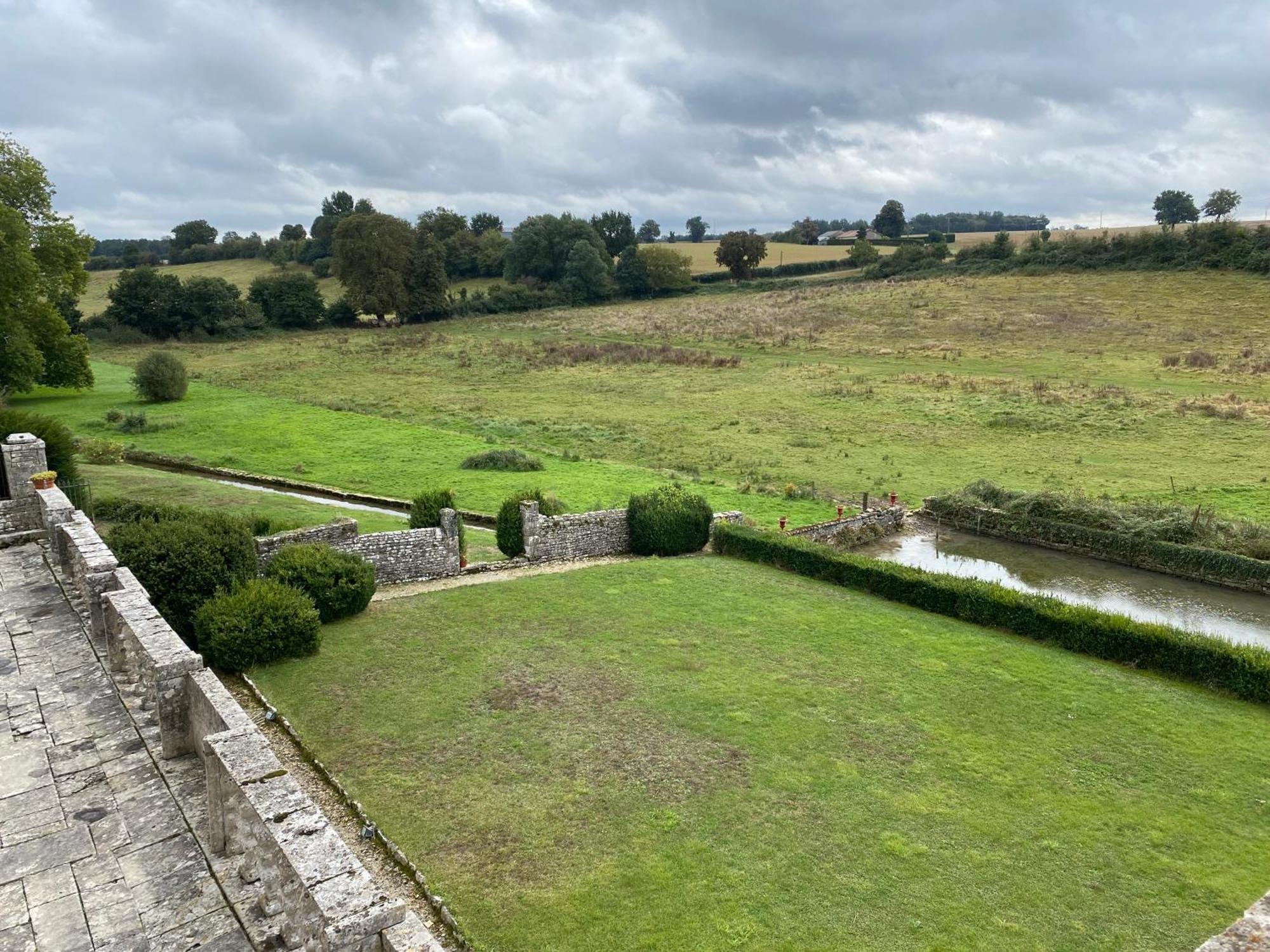 Chateau De Cibioux Surin  Dış mekan fotoğraf